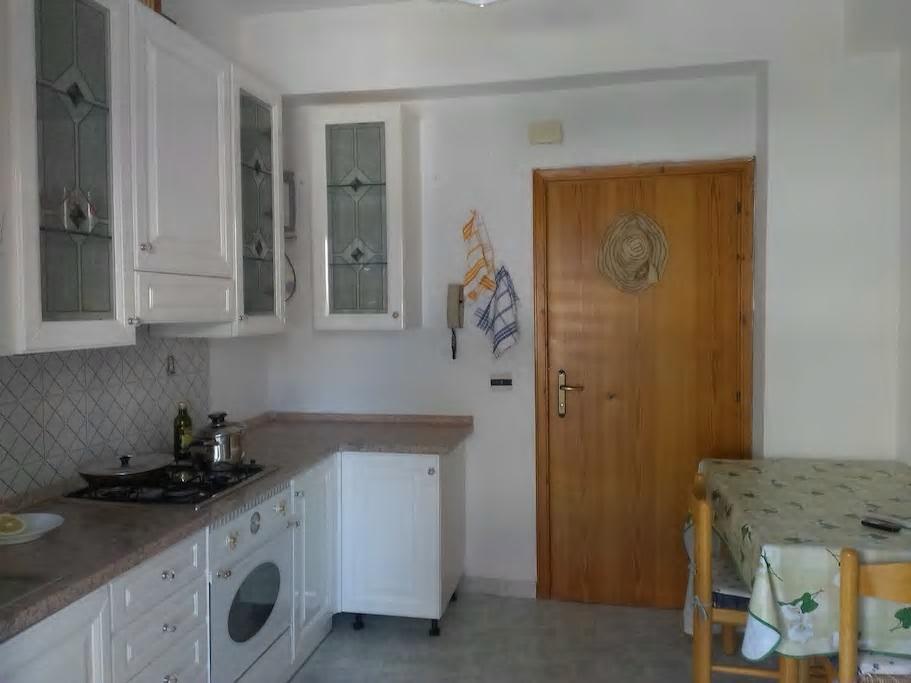 Trilocale A 800 Metri Dal Mare Apartment Scalea Ngoại thất bức ảnh